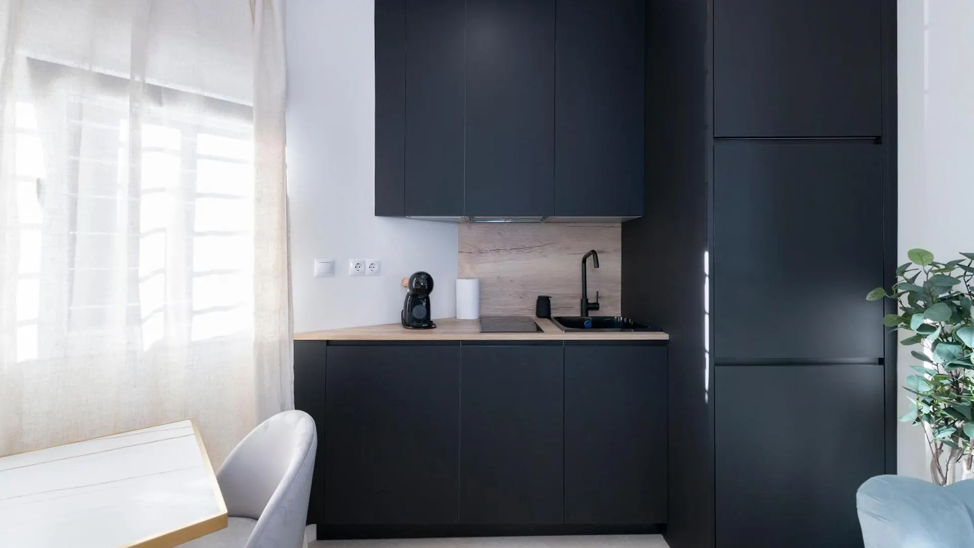 Malaga Boutique V.V Luxury Jacuzzy Apartman